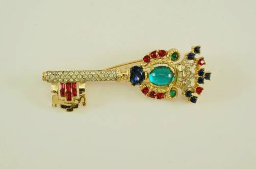 Trifari key pin, gold gilt, 1950`s ca, American